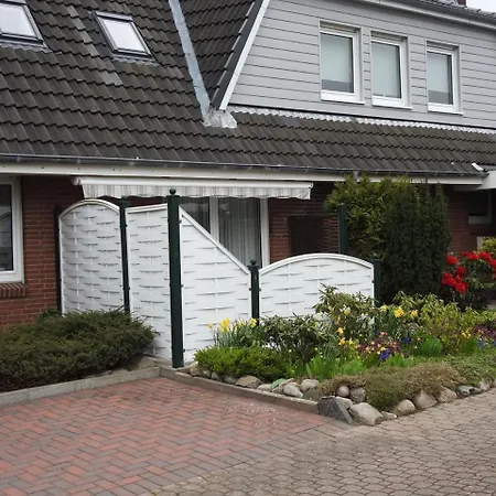 Traumferienwohnung Mit Terrasse Gt Eg *
